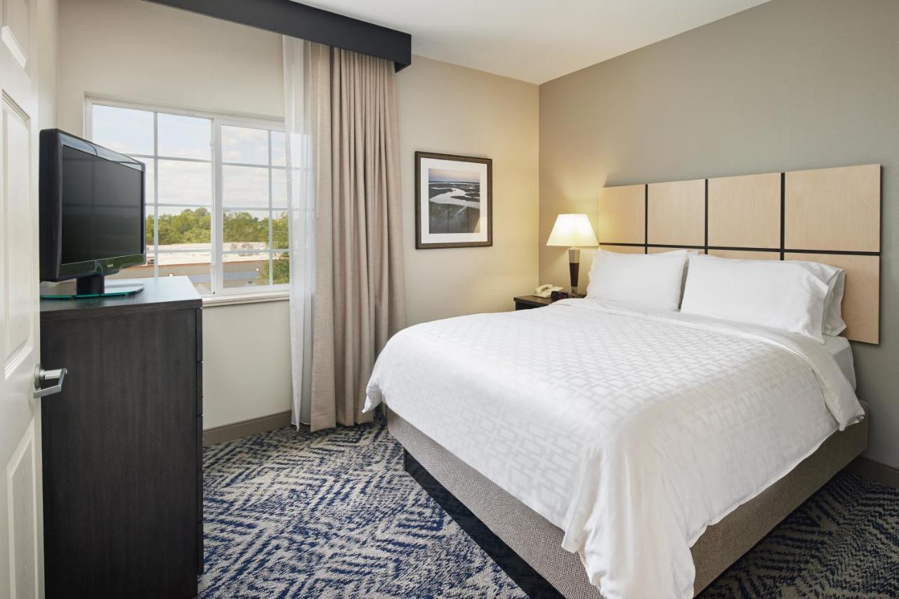 נורת' צ'רלסטון Candlewood Suites Charleston-Northwoods By Ihg מראה חיצוני תמונה